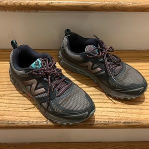 New Balance Sneakers (Women’s 8.5)